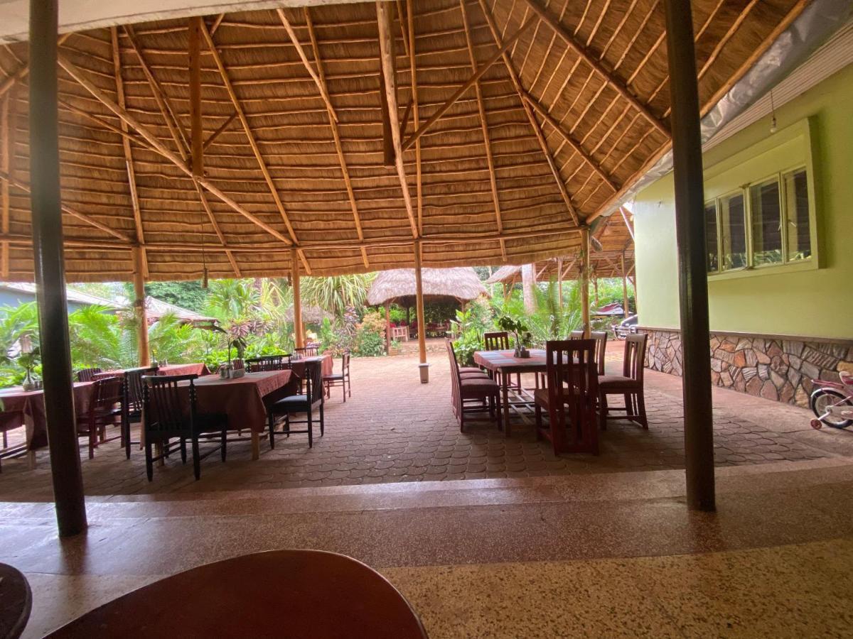 Afro Smile Hotel & Guest House - Jinja Esterno foto